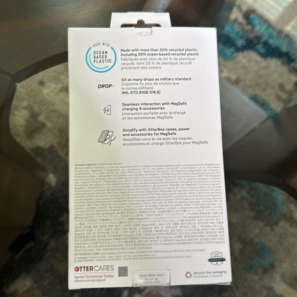 iPhone‎ 14 Plus Case for MagSafe ✨ OtterBox Frē Series in black. - Picture 4 of 5